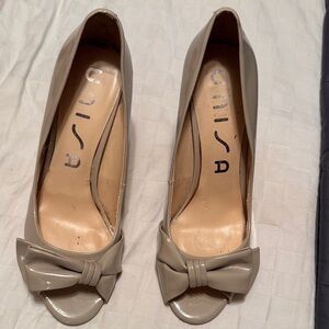 Unisa Women's Beige Bow Peep-Toe Heels